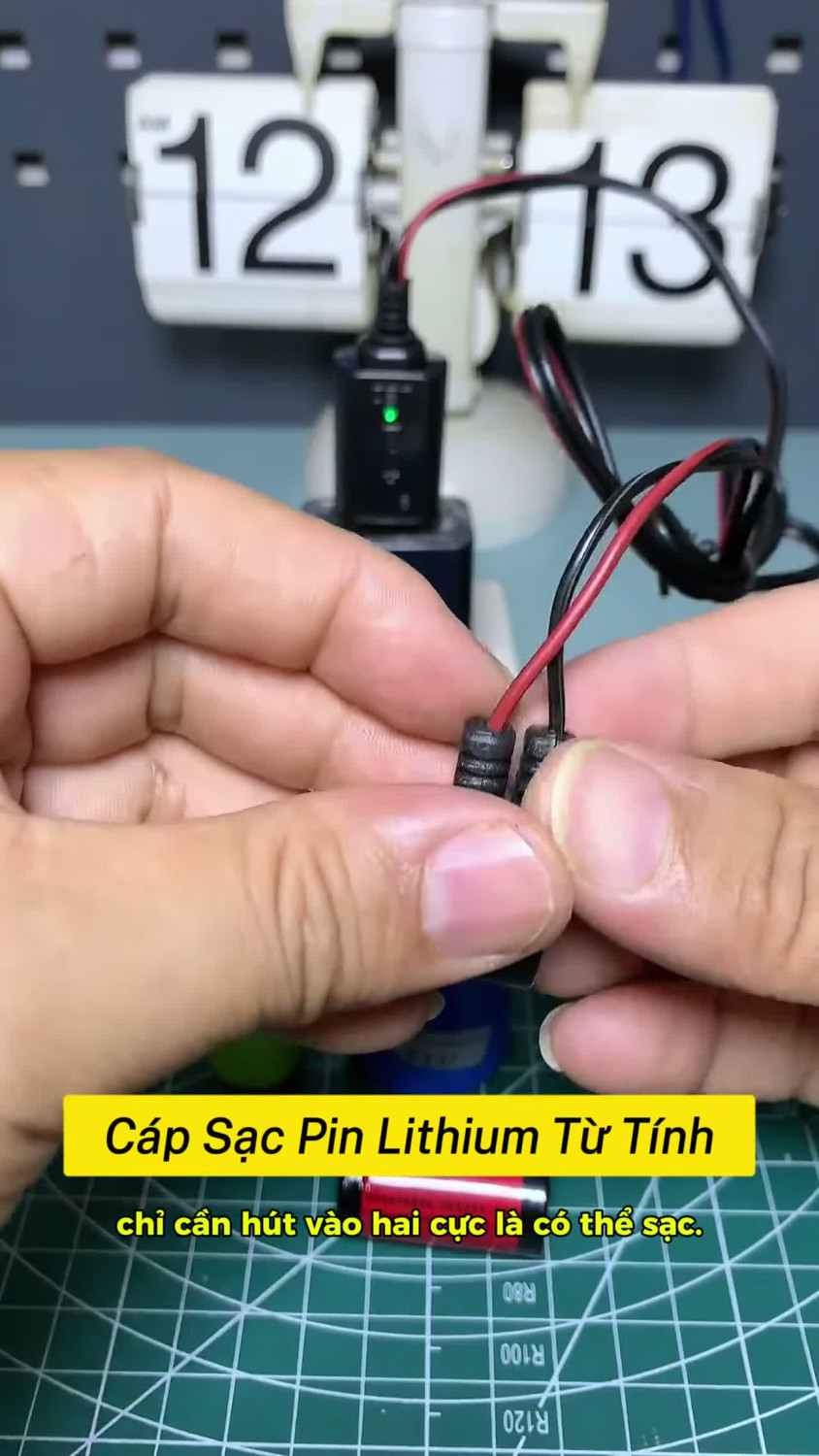 Cáp Sạc Pin Lithium Từ Tính