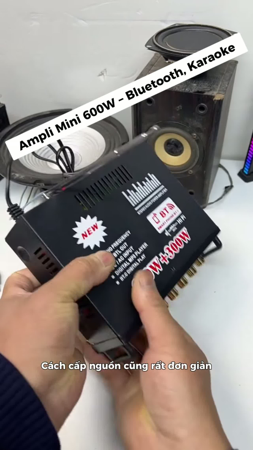 Ampli mini KL-800 BT-198B, thiết kế gọn nhưng tích hợp nhiều tính năng cho nhu cầu nghe nhạc và hát karaoke