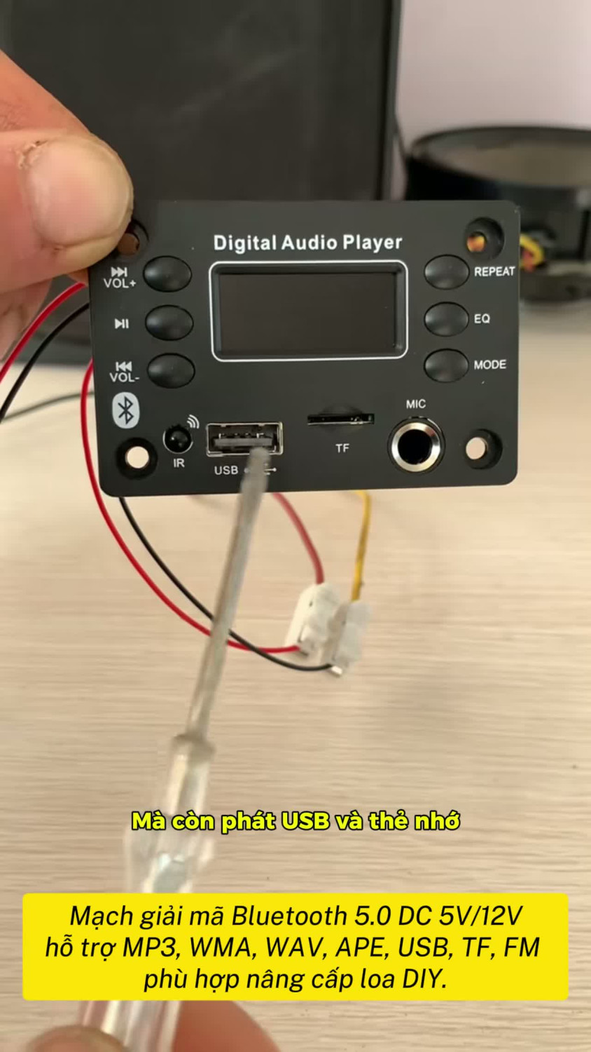 Một mạch giải mã nhưng hỗ trợ đủ kiểu phát nhạc: Bluetooth 5.0, USB, TF, FM
