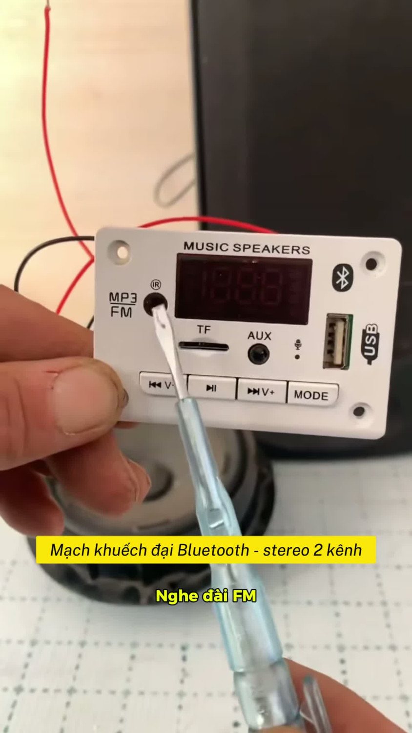 1K views | Một mạch nhỏ nhưng tích hợp đủ thứ cần thiết 🔊 Bluetooth, MP3, FM, USB, TF, AUX và remote. Công suất 2×40W, nguồn 7–24V, rất hợp để chế loa DIY. https://s.shopee.vn/9V1ovQRLsp #LoaDIY #Blue