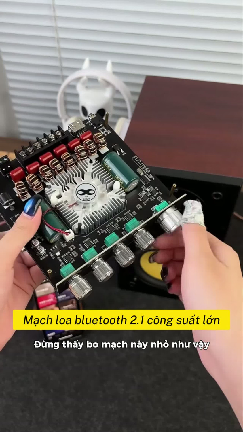 🔊 Muốn làm loa 2.1 công suất lớn? Thử mạch này! Bảng mạch khuếch đại Bluetooth 2.1 kênh, công suất theo thông tin sản phẩm lên đến 220W × 2 + 350W cho kênh sub. Phù hợp để làm hệ thống loa DIY, nâng c